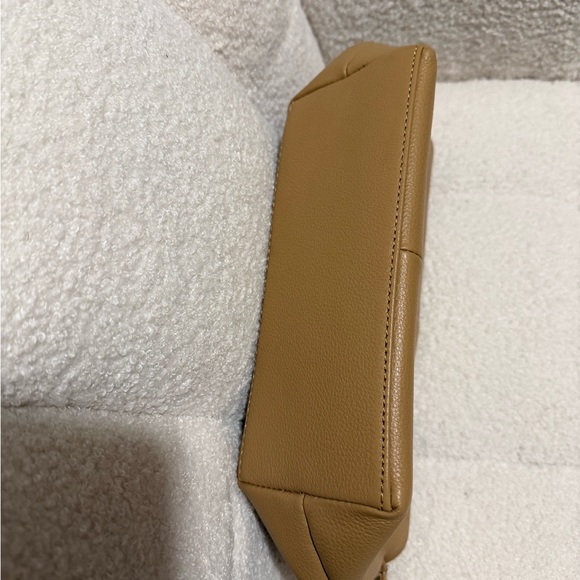 Hobo Tan Leather Crossbody Bag - Picture 5 of 5